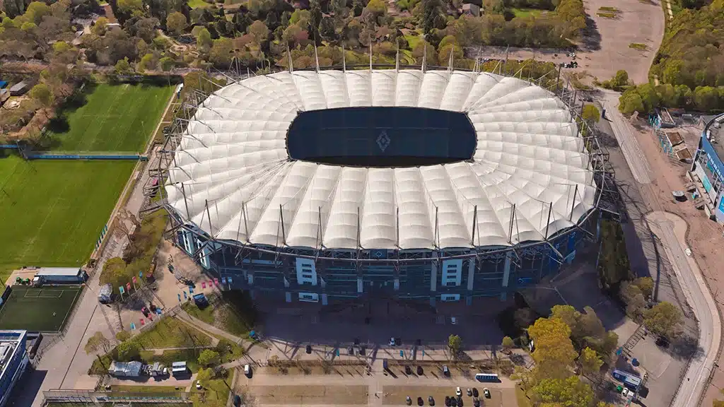 Stades de football Hambourg Volksparkstadion 57.000 places 1953