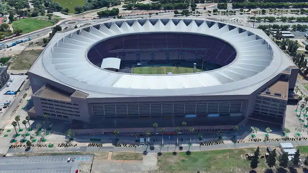 Seville Stade olympique de Séville 57.619 places 1999