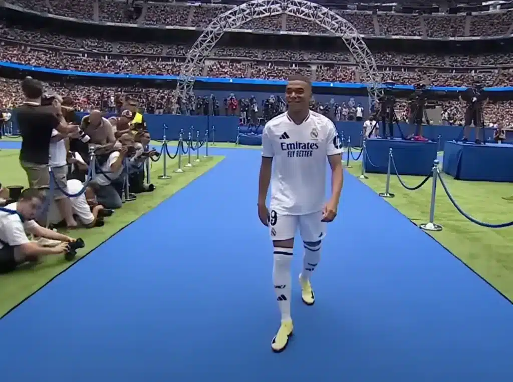 Débuts Imminents de Mbappé