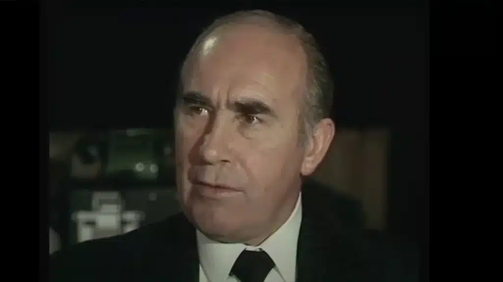 Alf Ramsey : jeu direct