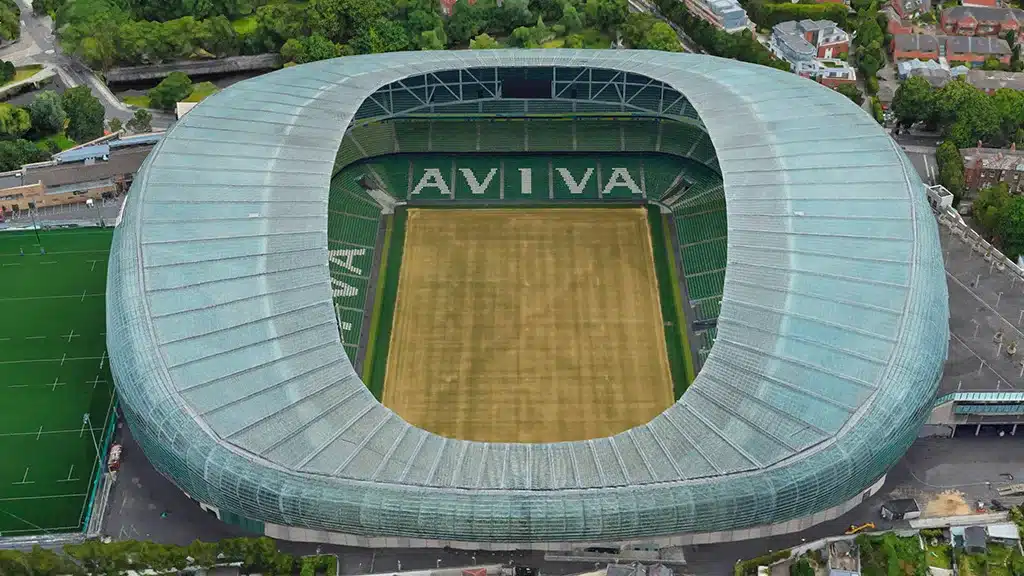 Dublin Aviva Stadium 51.700 places 2010